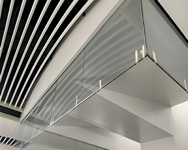 永昌玻璃永昌挡烟垂壁