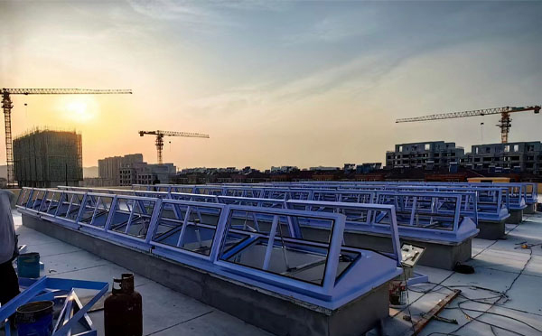 消防永昌排烟窗工作原理