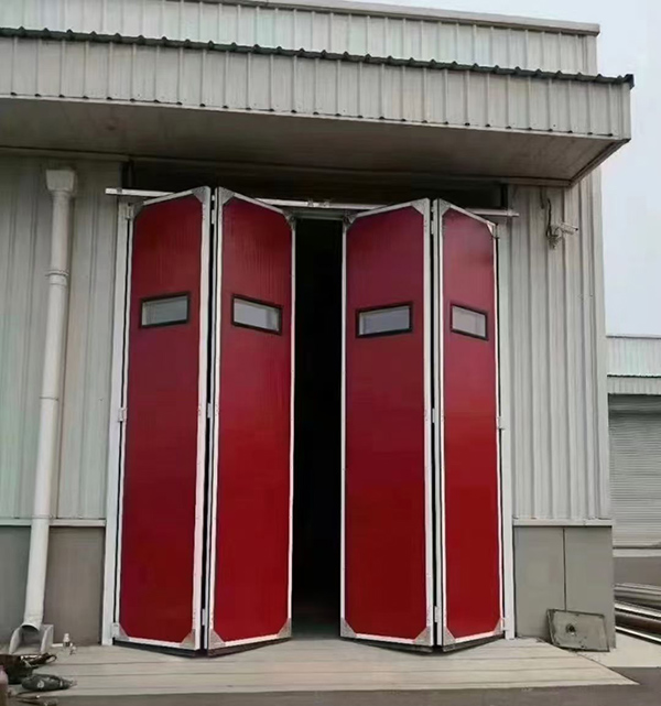 永昌工业折叠门在大型装配车间出入口的应用实例