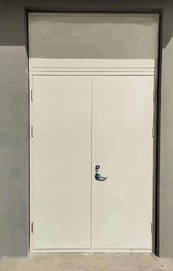 展览馆项目完成大跨度永昌防火门安装